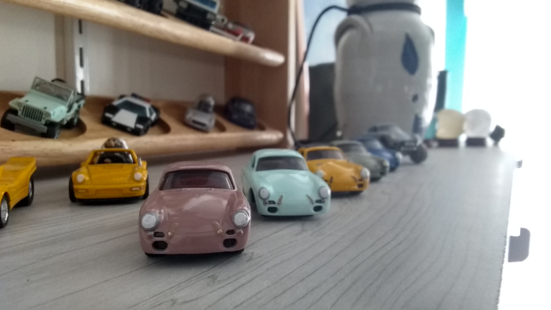 Illustration for article titled A Pair of Porsches have entered the room